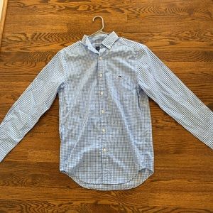 Men’s vineyard vines button down shirt